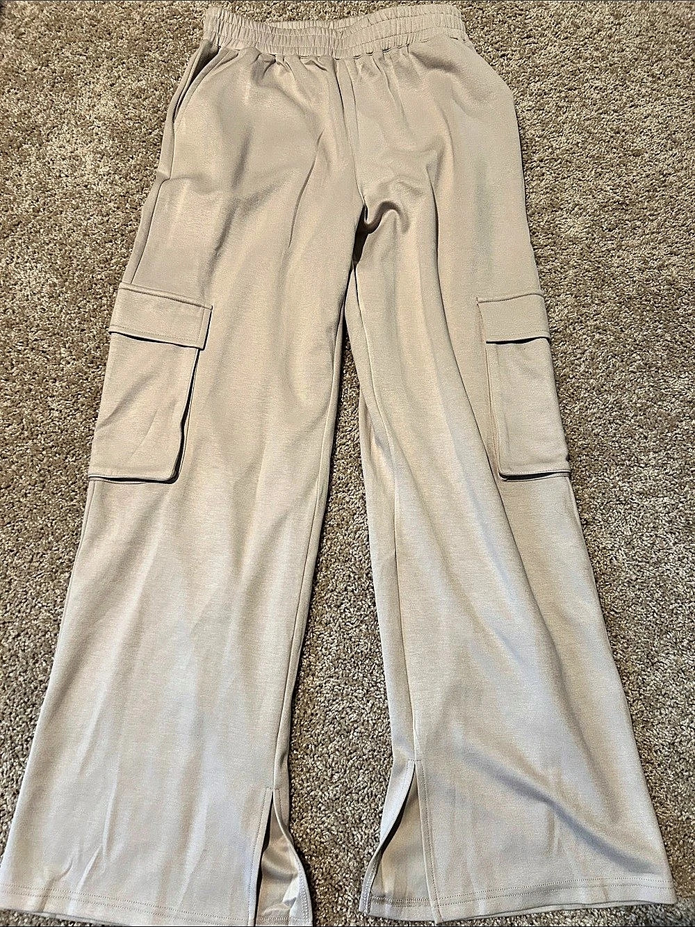 White Birch Cargo Track Pants in Beige Size Medium Like New